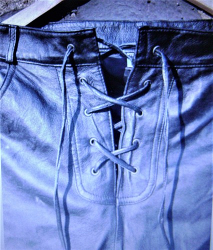 A INTERNATIONAL MALE BLACK LEATHER PANTS SIZE 33-32 PRE-OWNED CORDED LACE UP FLY - Picture 3 of 8