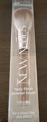 Real Techniques  091 Hazy Finish Powder Brush New Nudes New Limited Edition