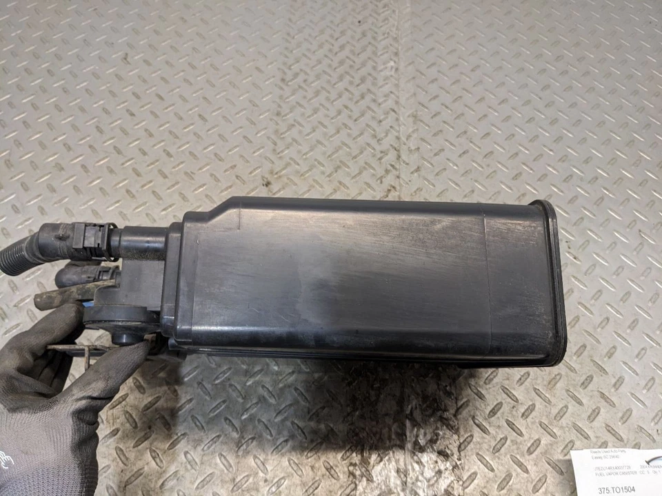 TOYOTA 4RUNNER SR5 04-06 OEM 4X4 COMBUSTIBLE VAPOR EVAP FILTRO CARBÓN BOTE1169909 Foto 2 de 4