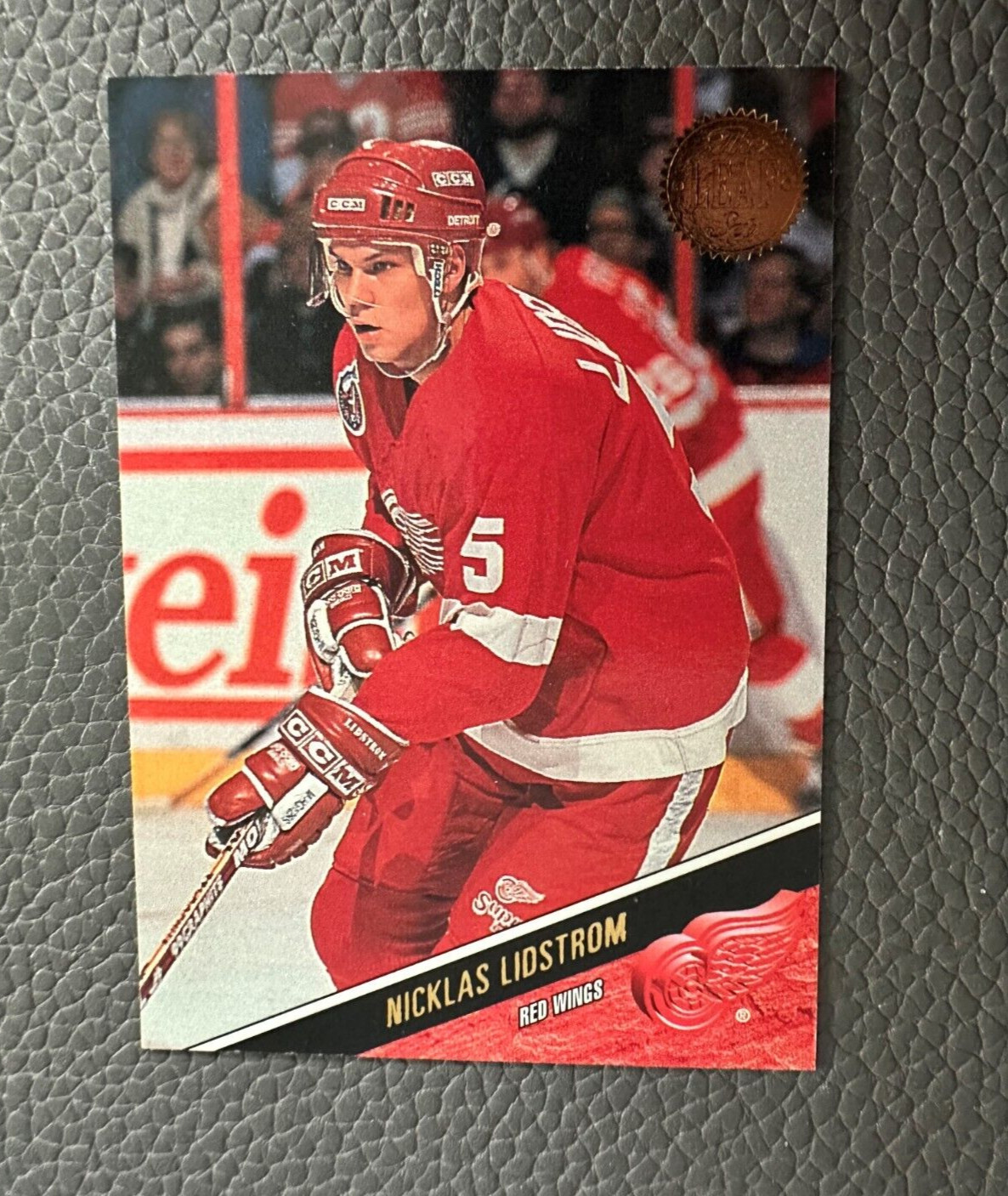1993-94 Leaf Red Wings Hockey Card #89 Nicklas Lidstrom