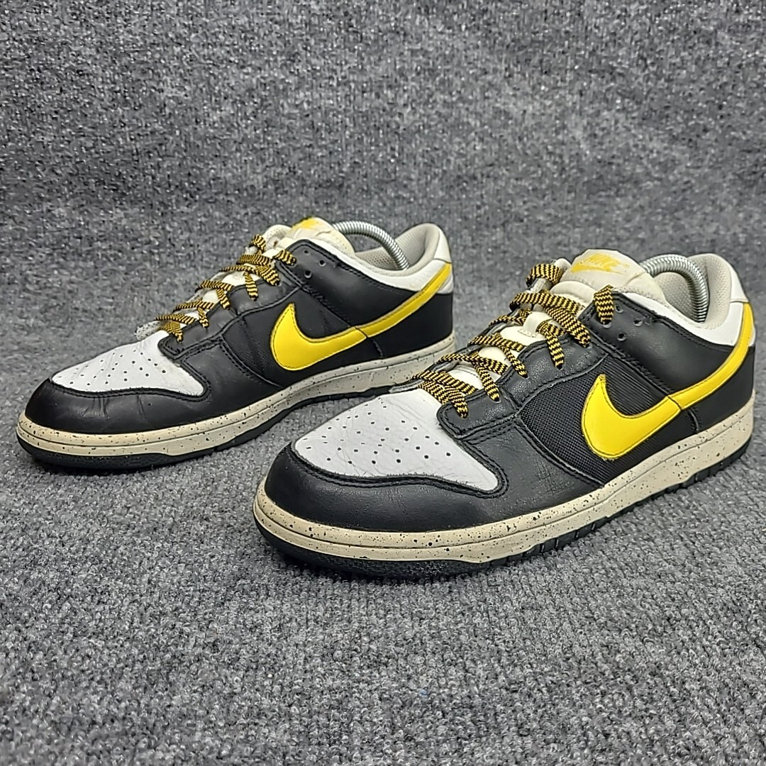 nike sb dunk varsity maize