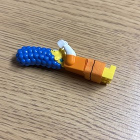 Genuine Lego Date Night Marge Minifigure The Simpsons -sim029-