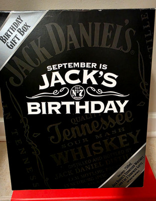 Jack Daniels Old No.7 Empty Whiskey Bottle with Box and Two Shot Glasses SET #1.