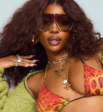 Quay Sunglasses ON SET X SZA Collab Shield Wrap Grammy Win Artist Saturn HTF