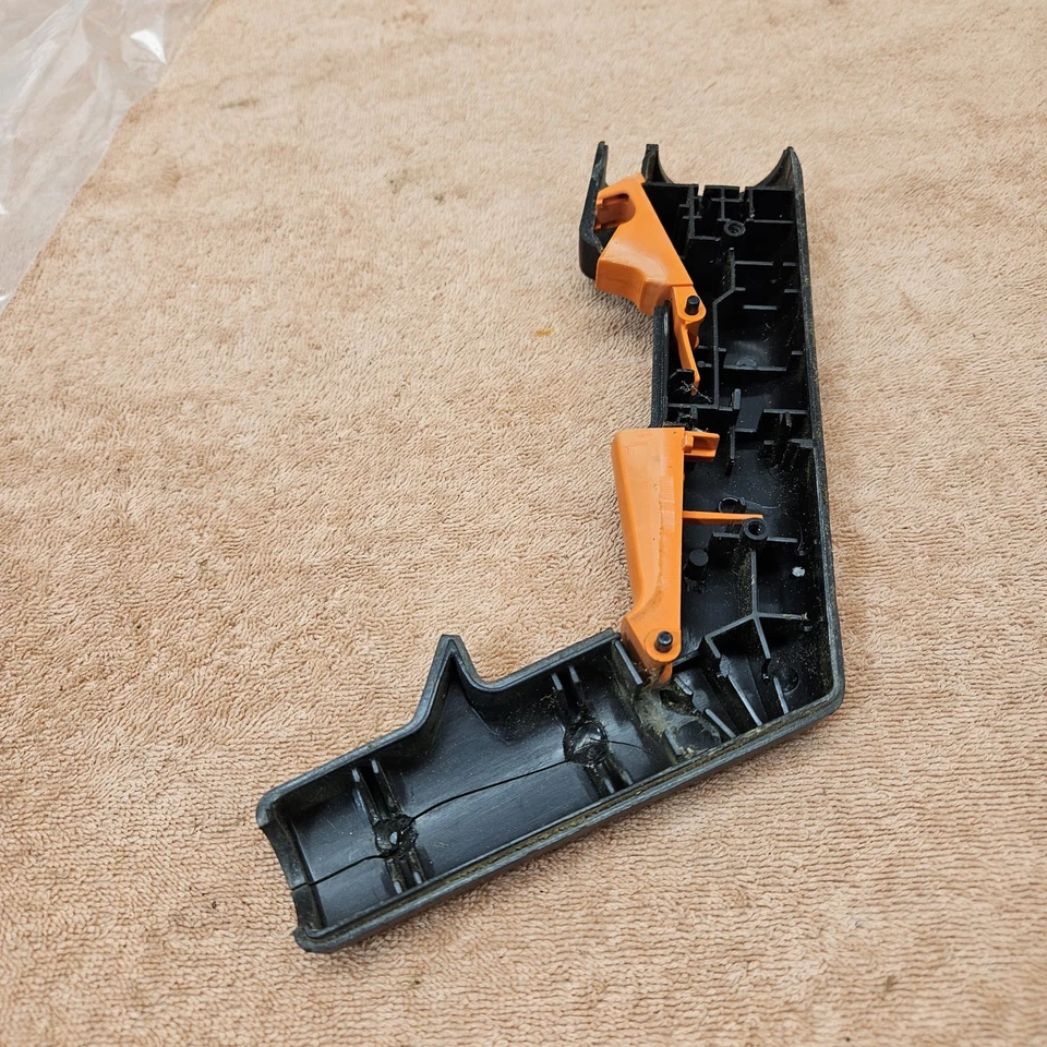 BLACK & DECKER (LH) Handle & Trigger Assembly Electric String Trimmer #82312 - Image 3 of 4