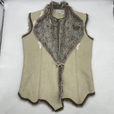 NWOT Together Beige Faux Fur and Suede Vest with Crochet Appliques Womens Size 8