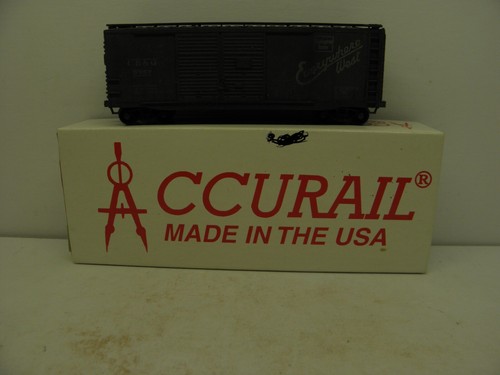 ACCURAIL 40' S/DOOR BOXCAR - BURLINGTON -CB&O #9357 ESCALA HO - USADO - DESGASTADO | Zustand: Used