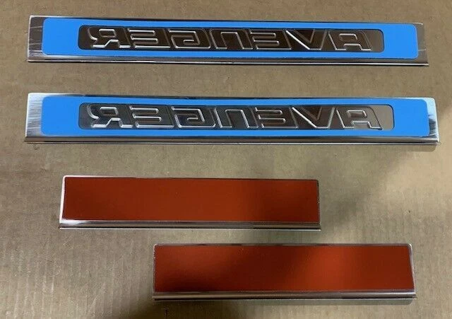 KIT DE ALFÉIZAR DE ENTRADA DE PUERTA DODGE AVENGER 2008-2014. 82210460 - NUEVO OEM Foto 4 de 4