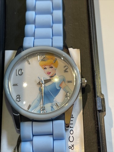 MZ BERGER GENUINE DISNEY Cinderella Quartz Watch w/Light Blue Silicone Band - Picture 3 of 4