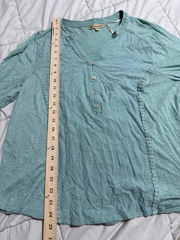 Democracy Women's Light Green Half Sleeve Blouse Boho Size XL - Image 2 of 4