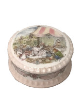 Brambly Hedge Royal Doulton: T…