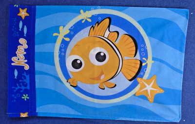 Vintage Disney Finding Nemo Dory Poly Cotton Blend Standard Pillowcase USA