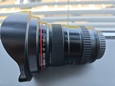 Canon EF 17-40mm F4 L USM Wide Angle Autofocus Zoom Lens Front & Rear Cap & Hood