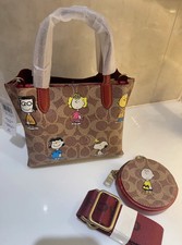 COACH X PEANUTS CBF74 Willow Tote Bag 18, Signature Canvas Removable zip pouch 