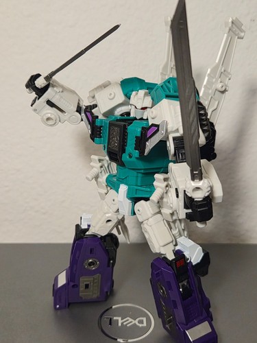 Sixshot Decepticon IDW JINBAO