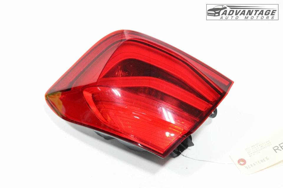 BMW 320I XDRIVE 2016-2018 LUZ TRASERA EXTERIOR LUZ TRASERA LED OEM Foto 4 de 4