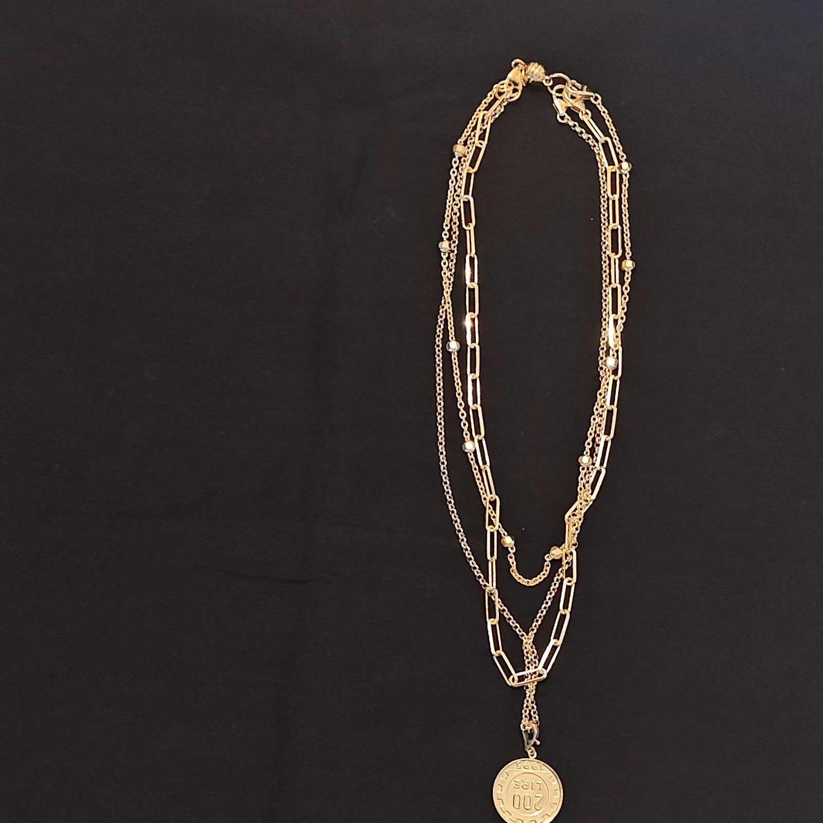 Bellezza Italy Layered Gold Tone Multi-Chain individual linked neclace 18in - product detail image 2