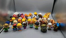 Lote grande de 42 figuras Fisher Price Little People tipos mixtos períodos de tiempo