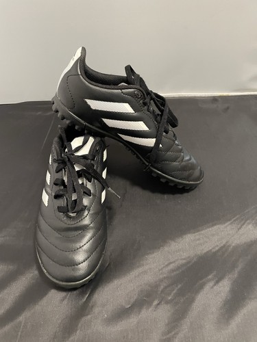 Adidas Soccer Cleats Boys Size 2.5