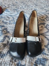 JOHN FLUEVOG Hi Choice Vanny Black White Heart Heel Shoes 8.5