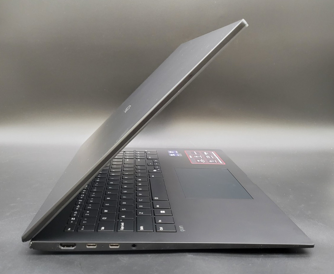 Laptop LG Gram 17 17Z90TL Copilot+ PC QHD+ TOUCH Ultra 7 258V 32GB RAM 2TB SSD, imagen 3