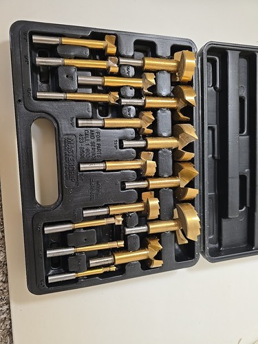 MASTERGRIP TITANIUM PLATED 19 PIECE BIT SET W/CASE MODEL 480433 Lightly Used