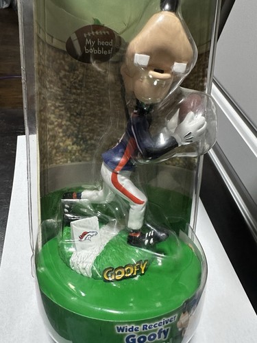 RARA BAMBOLA BRONCOS NFL DISNEY GOOFY BOBBLEHEAD DIPINTA A MANO - Foto 7 di 8