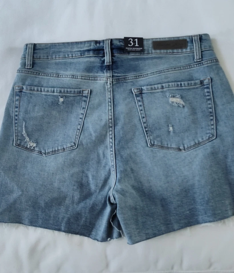 Pantalón corto de tiro alto Nordstrom Treasure & Bond Foster Boyfriend {Elige la talla} Foto 2 de 4