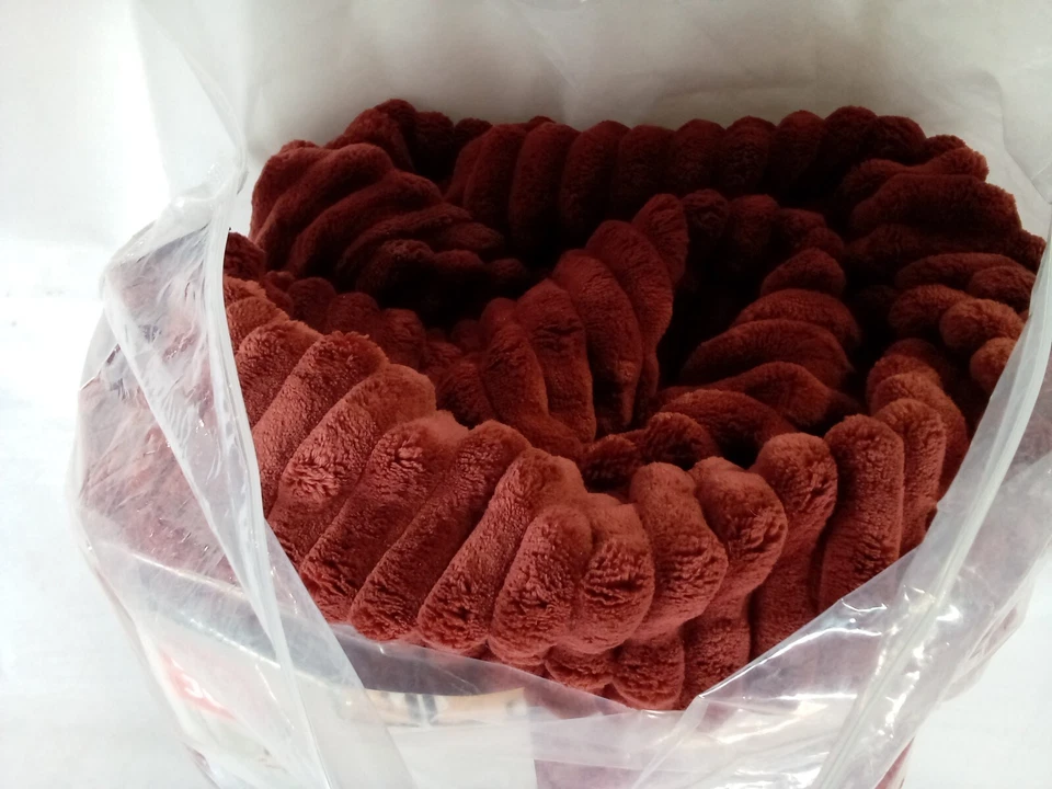 Cubierta de felpa Big Joe Fuf XL CON forro vainilla latte con cable (C00002138) Foto 3 de 4