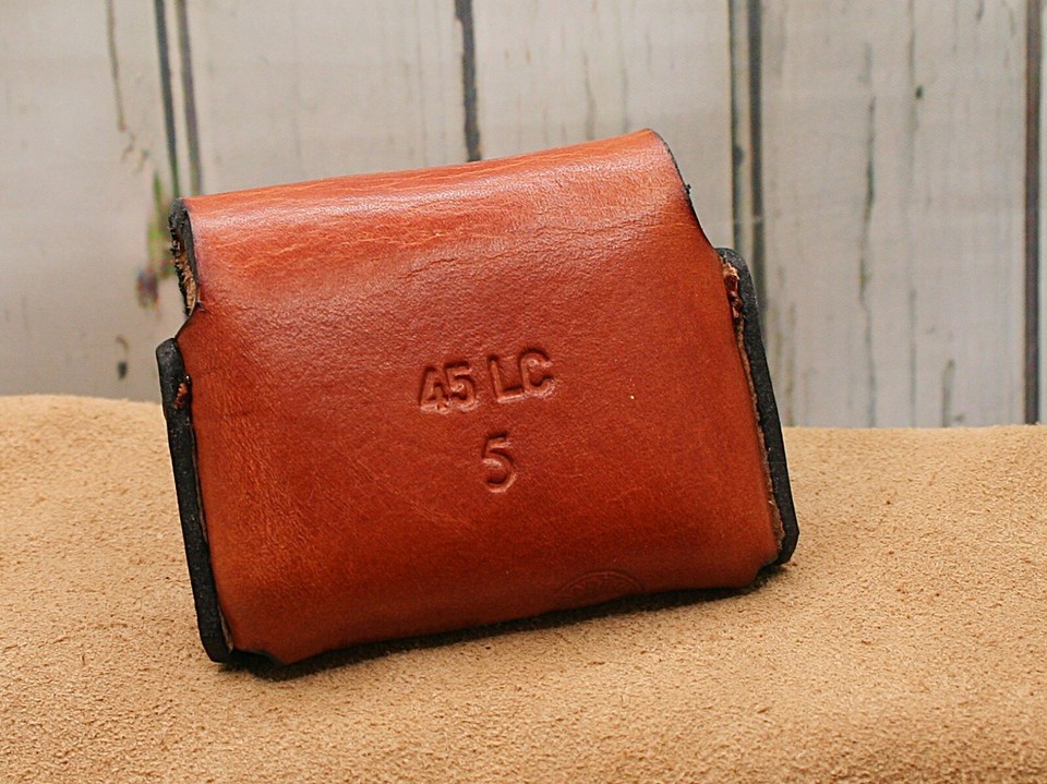 410 2.5 inch Ammo holder Bond Arms, leather, for 2.5 shells