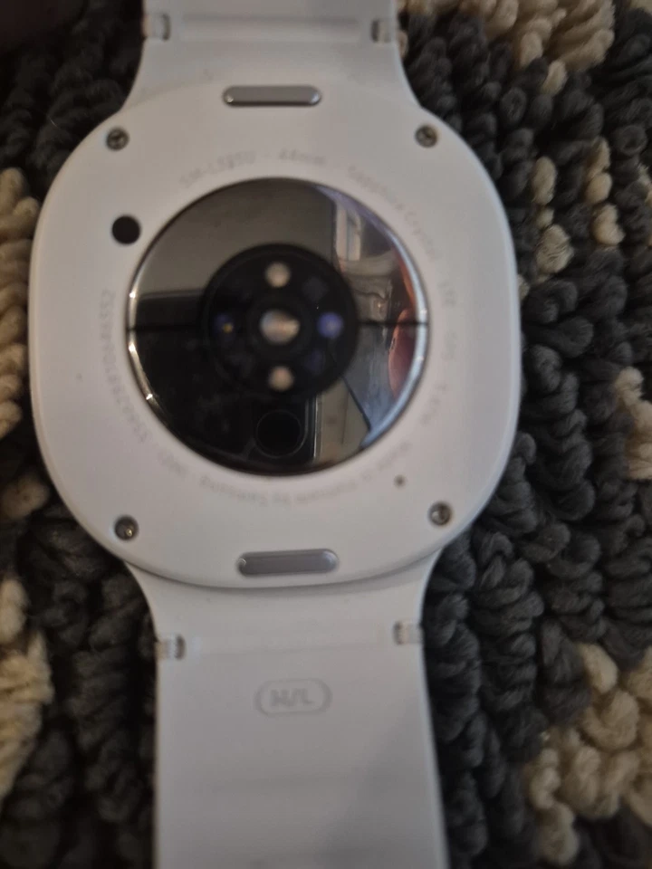 Reloj inteligente Samsung Galaxy 8 Watch 7 40 mm crema S/M GPS Foto 3 de 4