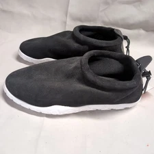 New Men Size 8, Women 9.5 Nike Air Moc Ultra Black Rare Slipper Slide Comfy