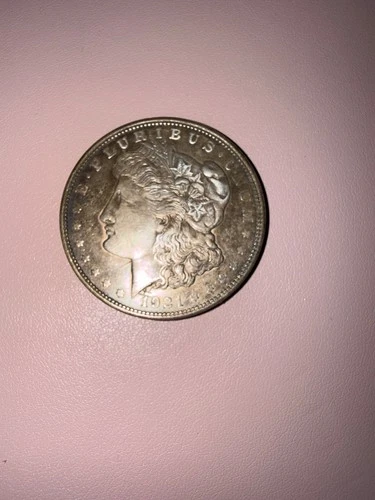 1921 E Pluribus Unum silver dollar coin. Good condition.