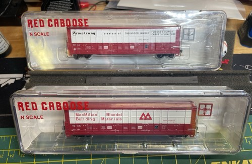 Par de vagones de carga Armstrong MacMillan Thrall Red Caboose #20139 y 20184 nuevos en caja | Zustand: New