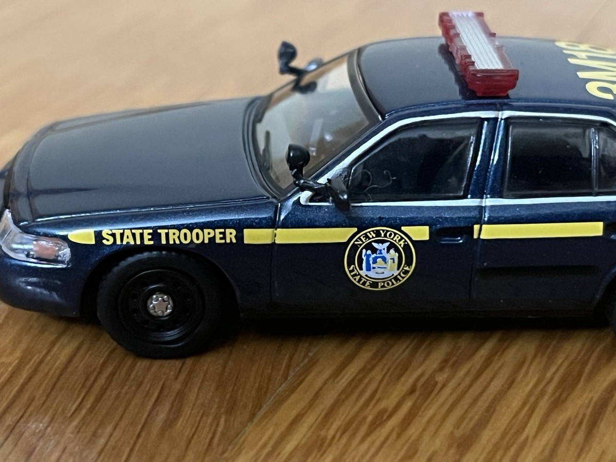 596 Model 1:64 New York State Police 🚔 Ford Crown Victoria Police
