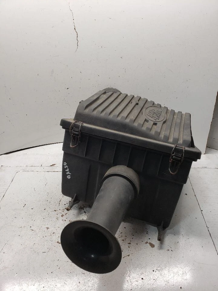 Purificador de aire Discovery 4,0 L Sd VIN 2 séptimo dígito compatible con 96-99 Land Rover 1395440 Foto 2 de 4