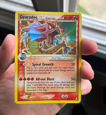 The Pokémon Company Gyarados Star Delta Species 102/110 EX Holon Phantoms Holo