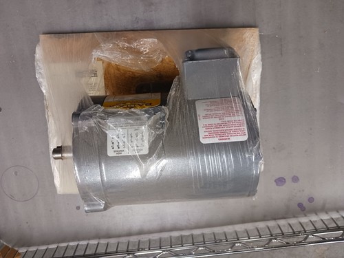 New, Baldor CM3107 , 1/2 HP, 230/460, 3PH, 3450 RPM - Picture 4 of 4