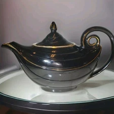 Vtg 1950s HALL CHINA Aladdin / Genie Lamp Black Teapot / Pitcher w/Gold Trim Lid