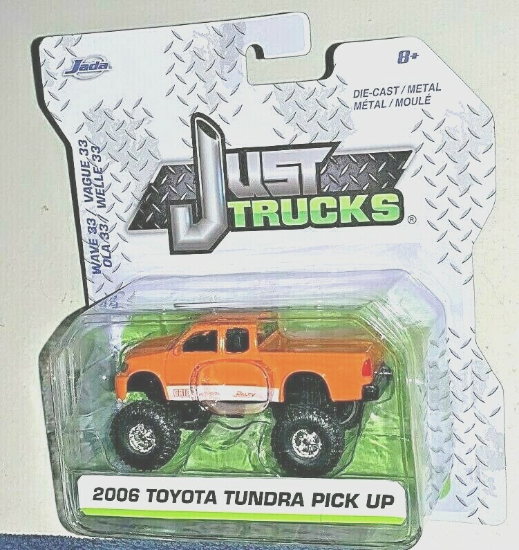 JADA 2021 1/64 DIE CAST JUST TRUCKS ORANGE 2006 TOYOTA