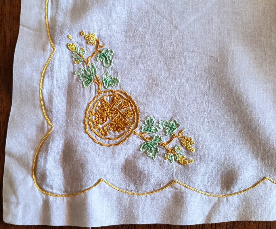 8 Serviettes de table début XXe en fil brodée - 49 cm x 49 cm - Photo 3/3