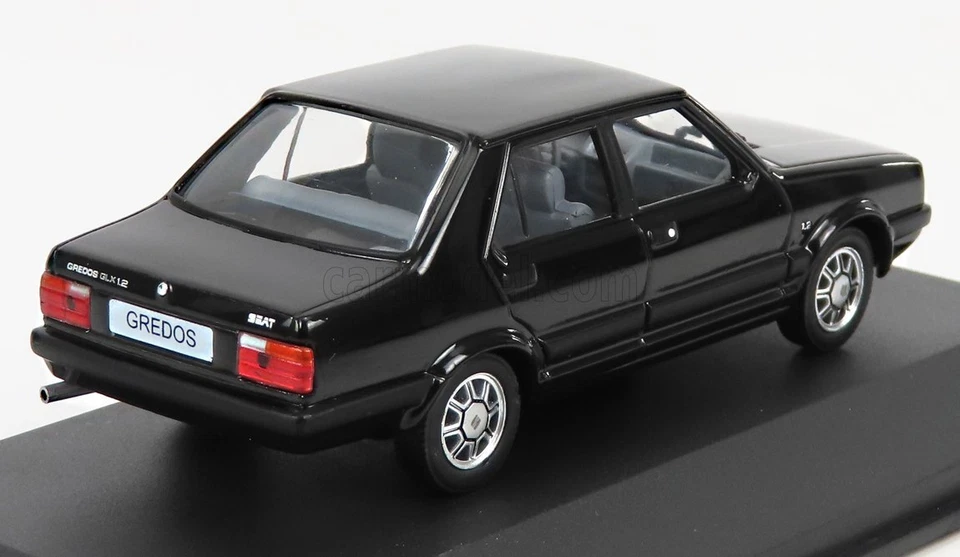 MODELLINO AUTO STATICO HACHETTE SEAT GROSSOOS 1987 CON VETRINA NERO SCALA 1/43 - Immagine 2 di 4