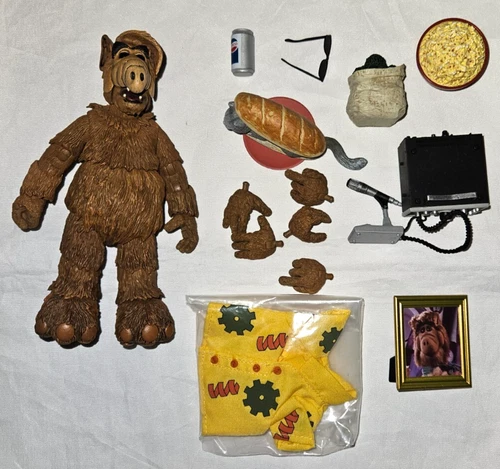 NECA Ultimate Alf Alien Life Form Authentic Complete Figure 2022