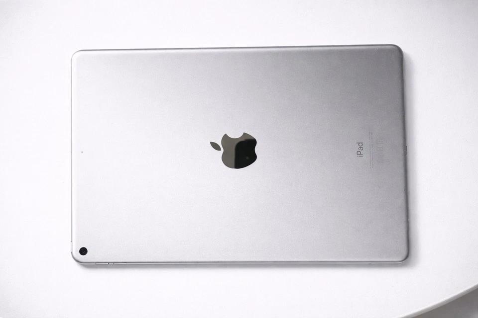 Apple iPad Air (3rd generation) · 64GB · Wi-Fi, Foto 2 von 3