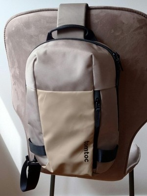 tomtoc T24 Sling Bag XS 5L Khaki   Crossbody für iPad 11'', nahezu neuwertig