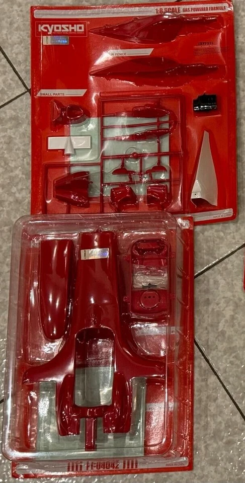 Ferrari F1 2004 Kyosho 1:8 De Agostini"Nuova"in 78 uscite (sigillati) +2 Omaggio - Immagine 4 di 4
