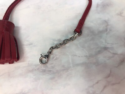 Porte-clés Hermès Carmencita Rouge - Avec Sa Boîte D'origine - Occasion Très Bon état