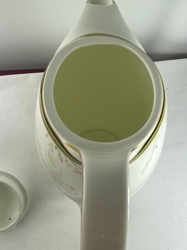 Wedgwood Solar Coffee Pot Crescent Pattern Shape 225 - Picture 7 of 12