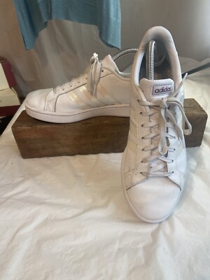 Women's Cloudfoam Ortholite Advantage White Shoes With Iridescent Stripes -11