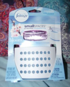 BRAND-NEW-Febreze-Small-Space-Air-Freshener-First-Bloom-Champagne-Blossoms